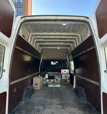 Белый Форд Транзит, объемом двигателя 2.2 л и пробегом 520 тыс. км за 9400 $, фото 4 на Automoto.ua