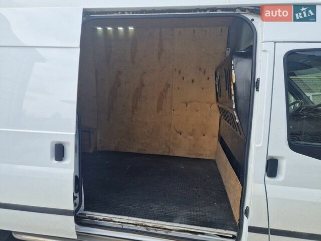 Белый Форд Транзит, объемом двигателя 2.2 л и пробегом 296 тыс. км за 9200 $, фото 15 на Automoto.ua