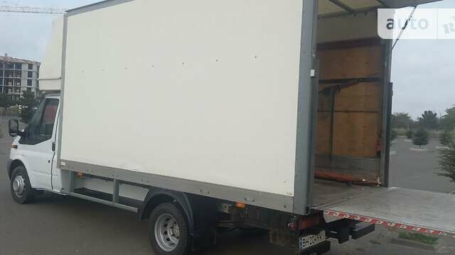 Білий Форд Транзит, об'ємом двигуна 2.2 л та пробігом 607 тис. км за 12900 $, фото 3 на Automoto.ua