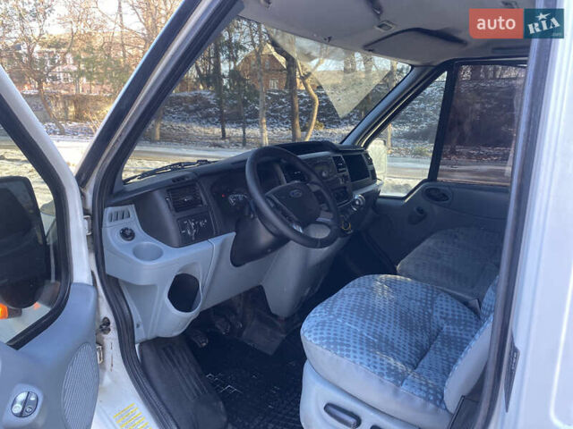 Белый Форд Транзит, объемом двигателя 2.2 л и пробегом 348 тыс. км за 10500 $, фото 8 на Automoto.ua