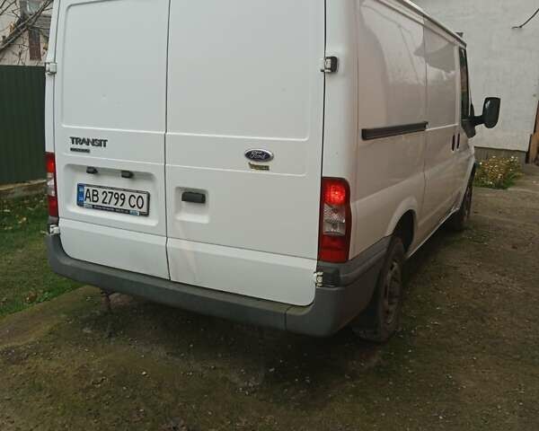 Білий Форд Транзит, об'ємом двигуна 2.2 л та пробігом 211 тис. км за 8500 $, фото 1 на Automoto.ua
