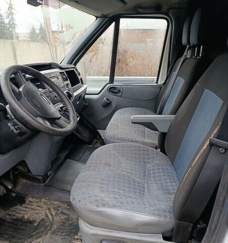 Белый Форд Транзит, объемом двигателя 2.2 л и пробегом 505 тыс. км за 4500 $, фото 3 на Automoto.ua