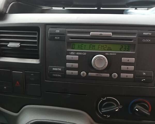 Білий Форд Транзит, об'ємом двигуна 2.2 л та пробігом 211 тис. км за 8500 $, фото 7 на Automoto.ua