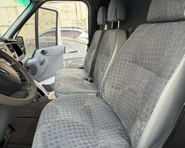 Белый Форд Транзит, объемом двигателя 2.2 л и пробегом 356 тыс. км за 6500 $, фото 11 на Automoto.ua