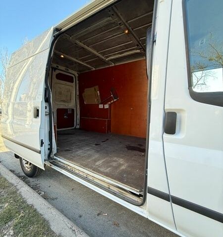 Белый Форд Транзит, объемом двигателя 2.2 л и пробегом 296 тыс. км за 10500 $, фото 15 на Automoto.ua