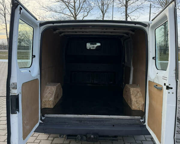 Белый Форд Транзит, объемом двигателя 2.2 л и пробегом 280 тыс. км за 7999 $, фото 7 на Automoto.ua