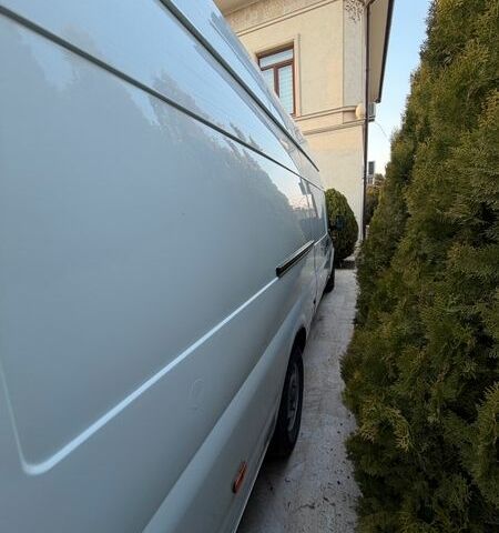 Білий Форд Транзит, об'ємом двигуна 2.2 л та пробігом 411 тис. км за 11300 $, фото 2 на Automoto.ua