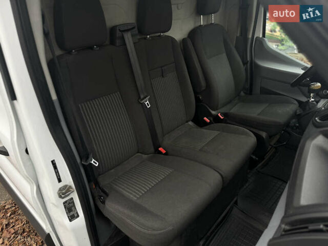 Білий Форд Транзит, об'ємом двигуна 2.2 л та пробігом 268 тис. км за 11000 $, фото 45 на Automoto.ua