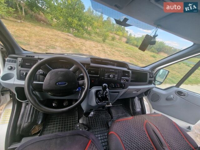 Білий Форд Транзит, об'ємом двигуна 2.2 л та пробігом 402 тис. км за 6400 $, фото 11 на Automoto.ua