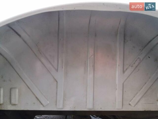 Белый Форд Транзит, объемом двигателя 2.2 л и пробегом 150 тыс. км за 15000 $, фото 18 на Automoto.ua