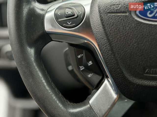 Білий Форд Транзит, об'ємом двигуна 2.2 л та пробігом 268 тис. км за 11000 $, фото 42 на Automoto.ua