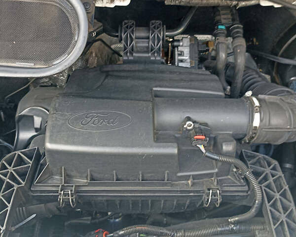 Белый Форд Транзит, объемом двигателя 2.2 л и пробегом 326 тыс. км за 13000 $, фото 20 на Automoto.ua