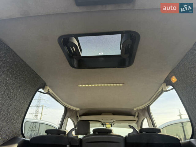 Білий Форд Транзит, об'ємом двигуна 1.56 л та пробігом 305 тис. км за 9500 $, фото 7 на Automoto.ua