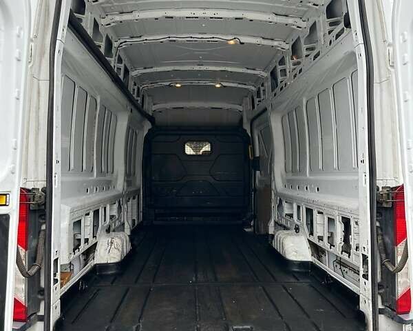 Форд Транзит 2014 в Днепре (Днепропетровске) на Automoto.ua Белый Форд Транзит, объемом двигателя 2.2 л и пробегом 87 тыс. км за 16500 $, фото 14 на Automoto.ua