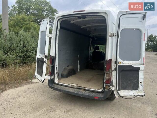 Белый Форд Транзит, объемом двигателя 2.2 л и пробегом 471 тыс. км за 9500 $, фото 14 на Automoto.ua