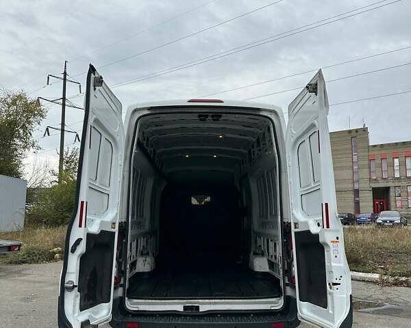 Форд Транзит 2014 в Днепре (Днепропетровске) на Automoto.ua Белый Форд Транзит, объемом двигателя 2.2 л и пробегом 87 тыс. км за 16500 $, фото 13 на Automoto.ua