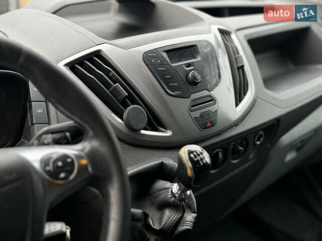 Білий Форд Транзит, об'ємом двигуна 2.2 л та пробігом 268 тис. км за 11000 $, фото 36 на Automoto.ua