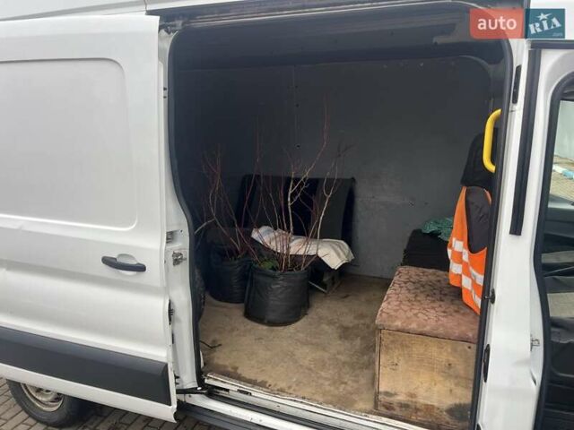 Белый Форд Транзит, объемом двигателя 2.2 л и пробегом 471 тыс. км за 9500 $, фото 7 на Automoto.ua