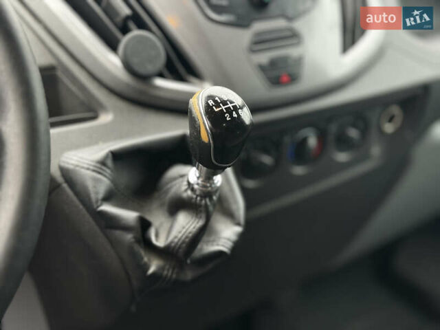 Білий Форд Транзит, об'ємом двигуна 2.2 л та пробігом 268 тис. км за 11000 $, фото 38 на Automoto.ua