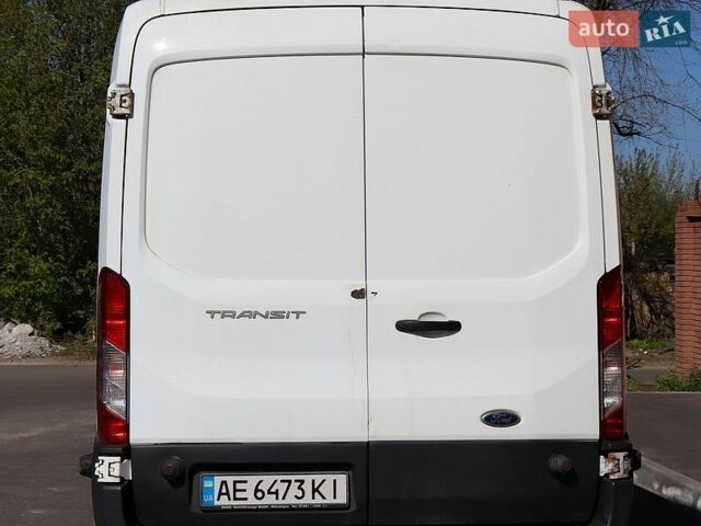 Белый Форд Транзит, объемом двигателя 2.2 л и пробегом 300 тыс. км за 12500 $, фото 4 на Automoto.ua