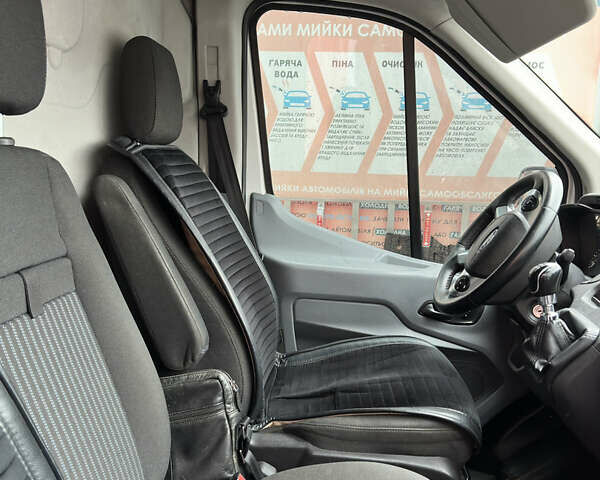 Белый Форд Транзит, объемом двигателя 2.2 л и пробегом 275 тыс. км за 12000 $, фото 6 на Automoto.ua