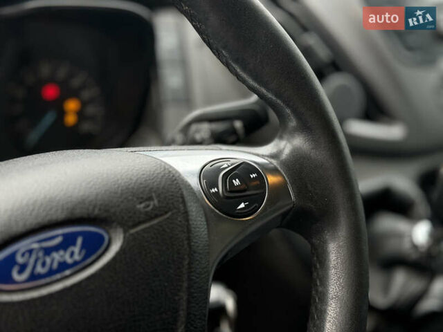 Білий Форд Транзит, об'ємом двигуна 2.2 л та пробігом 268 тис. км за 11000 $, фото 40 на Automoto.ua