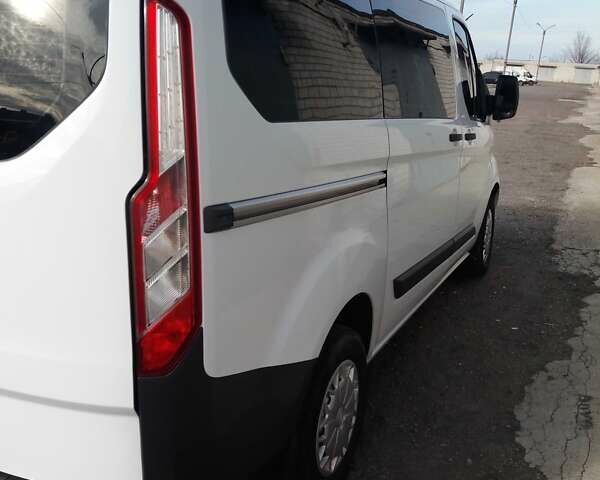 Белый Форд Транзит, объемом двигателя 2.2 л и пробегом 150 тыс. км за 15000 $, фото 4 на Automoto.ua