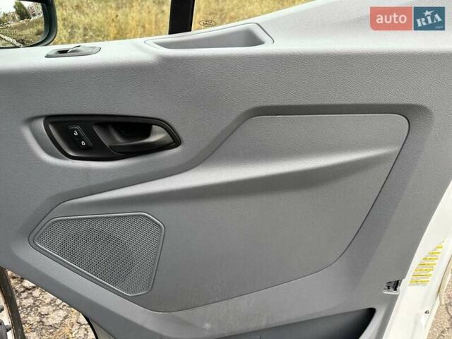 Форд Транзит 2014 в Днепре (Днепропетровске) на Automoto.ua Белый Форд Транзит, объемом двигателя 2.2 л и пробегом 87 тыс. км за 16500 $, фото 26 на Automoto.ua