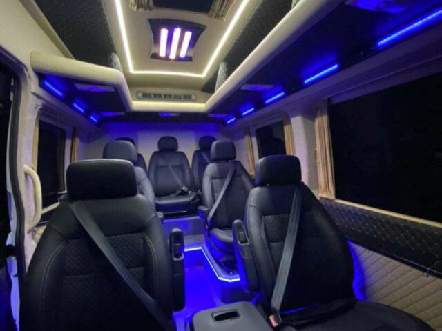 Білий Форд Транзит, об'ємом двигуна 2.2 л та пробігом 572 тис. км за 17000 $, фото 14 на Automoto.ua