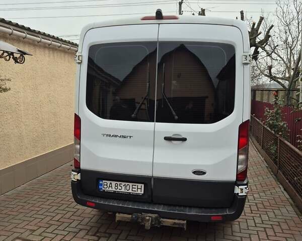 Білий Форд Транзит, об'ємом двигуна 2.2 л та пробігом 410 тис. км за 12990 $, фото 8 на Automoto.ua