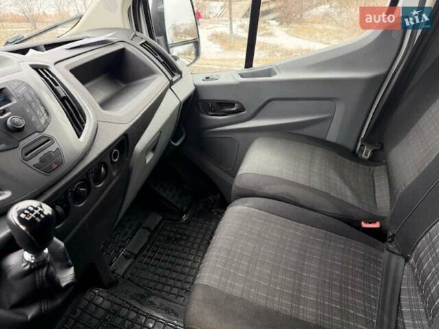 Белый Форд Транзит, объемом двигателя 2.2 л и пробегом 315 тыс. км за 13500 $, фото 17 на Automoto.ua