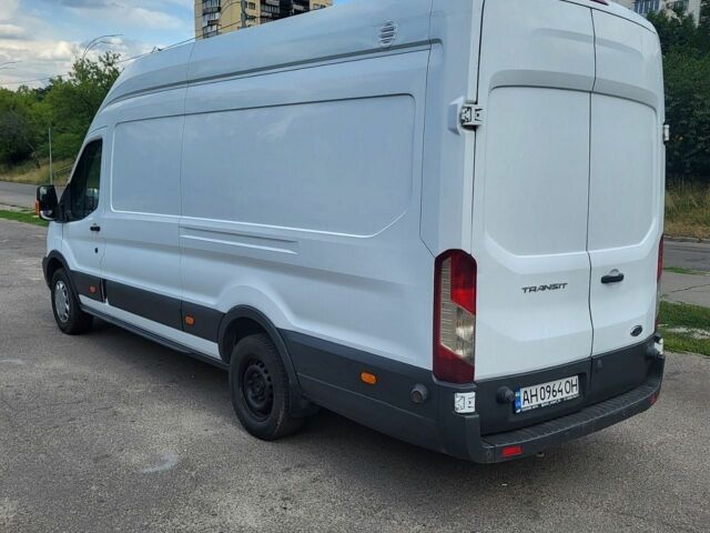 Білий Форд Транзит, об'ємом двигуна 2.2 л та пробігом 273 тис. км за 15000 $, фото 4 на Automoto.ua