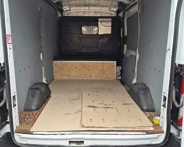 Білий Форд Транзит, об'ємом двигуна 2.2 л та пробігом 410 тис. км за 12990 $, фото 23 на Automoto.ua