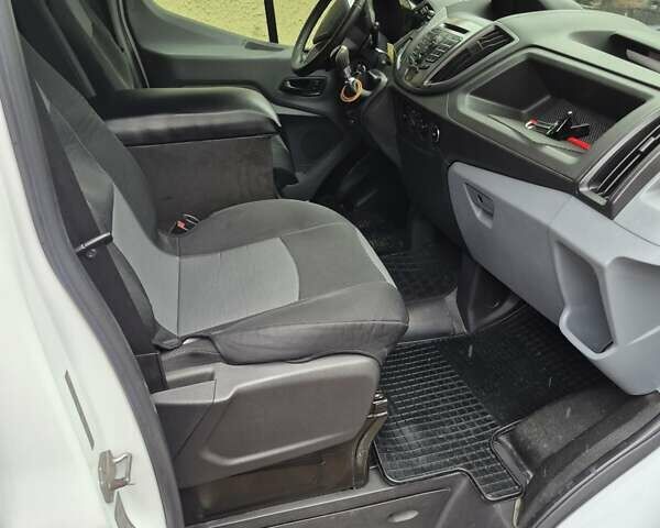 Білий Форд Транзит, об'ємом двигуна 2.2 л та пробігом 410 тис. км за 12990 $, фото 21 на Automoto.ua