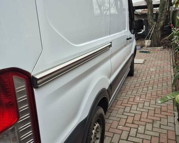 Білий Форд Транзит, об'ємом двигуна 2.2 л та пробігом 410 тис. км за 12990 $, фото 6 на Automoto.ua