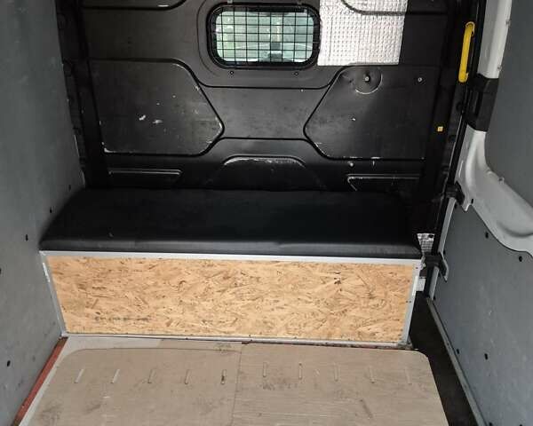 Білий Форд Транзит, об'ємом двигуна 2.2 л та пробігом 410 тис. км за 12990 $, фото 25 на Automoto.ua