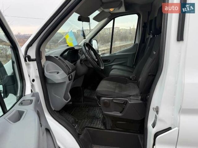 Белый Форд Транзит, объемом двигателя 2.2 л и пробегом 315 тыс. км за 13500 $, фото 16 на Automoto.ua