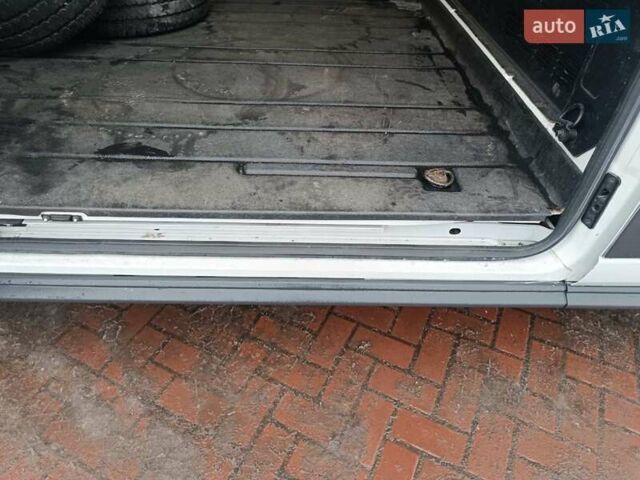 Білий Форд Транзит, об'ємом двигуна 0 л та пробігом 291 тис. км за 14999 $, фото 30 на Automoto.ua