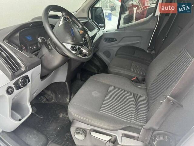 Белый Форд Транзит, объемом двигателя 2.2 л и пробегом 340 тыс. км за 10800 $, фото 5 на Automoto.ua