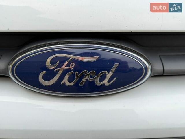 Білий Форд Транзит, об'ємом двигуна 2.2 л та пробігом 284 тис. км за 11490 $, фото 12 на Automoto.ua