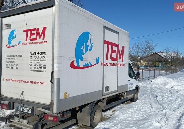 Белый Форд Транзит, объемом двигателя 2.2 л и пробегом 272 тыс. км за 15000 $, фото 5 на Automoto.ua