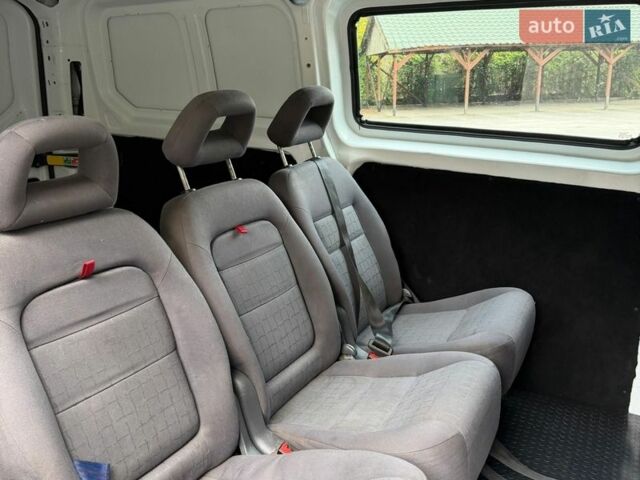 Білий Форд Транзит, об'ємом двигуна 2.2 л та пробігом 284 тис. км за 11490 $, фото 30 на Automoto.ua
