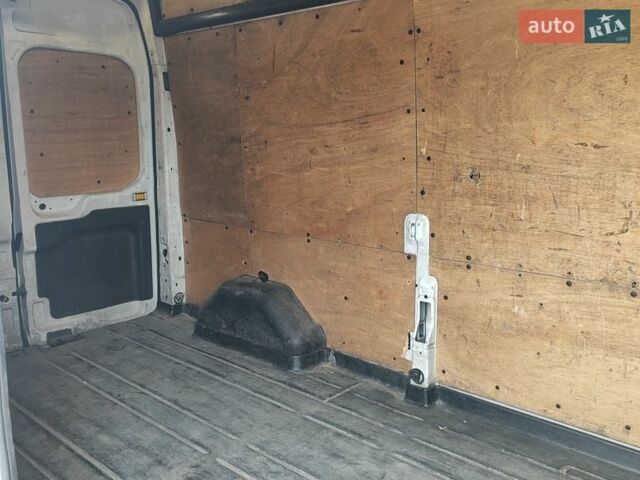 Белый Форд Транзит, объемом двигателя 2.2 л и пробегом 285 тыс. км за 11800 $, фото 11 на Automoto.ua