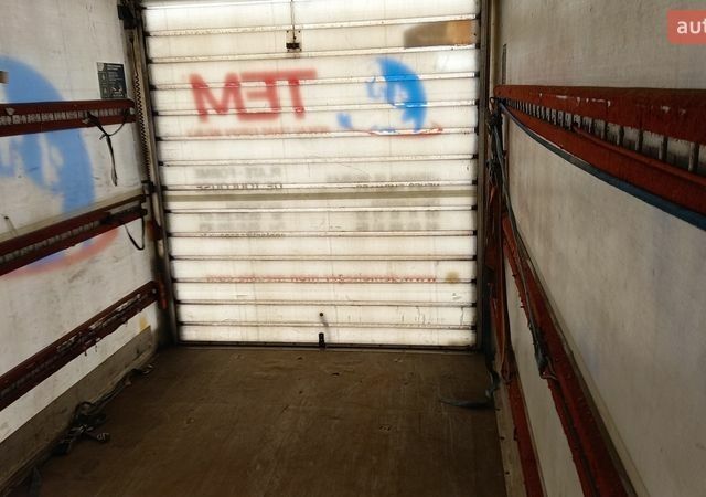 Белый Форд Транзит, объемом двигателя 2.2 л и пробегом 272 тыс. км за 15000 $, фото 6 на Automoto.ua