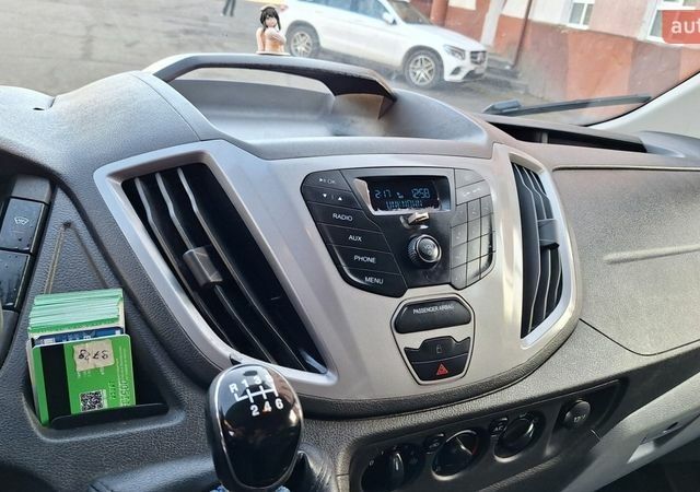 Білий Форд Транзит, об'ємом двигуна 2.2 л та пробігом 147 тис. км за 14800 $, фото 31 на Automoto.ua