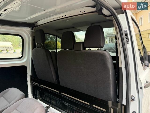 Білий Форд Транзит, об'ємом двигуна 2.2 л та пробігом 284 тис. км за 11490 $, фото 32 на Automoto.ua