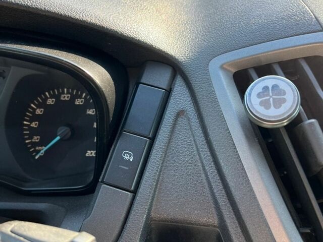 Білий Форд Транзит, об'ємом двигуна 2.2 л та пробігом 385 тис. км за 12200 $, фото 13 на Automoto.ua