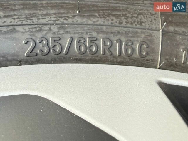Белый Форд Транзит, объемом двигателя 2.2 л и пробегом 150 тыс. км за 16500 $, фото 52 на Automoto.ua