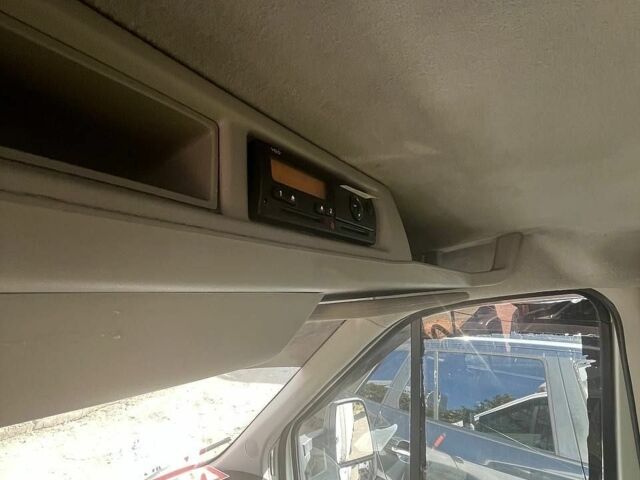Білий Форд Транзит, об'ємом двигуна 2.2 л та пробігом 1 тис. км за 16700 $, фото 3 на Automoto.ua