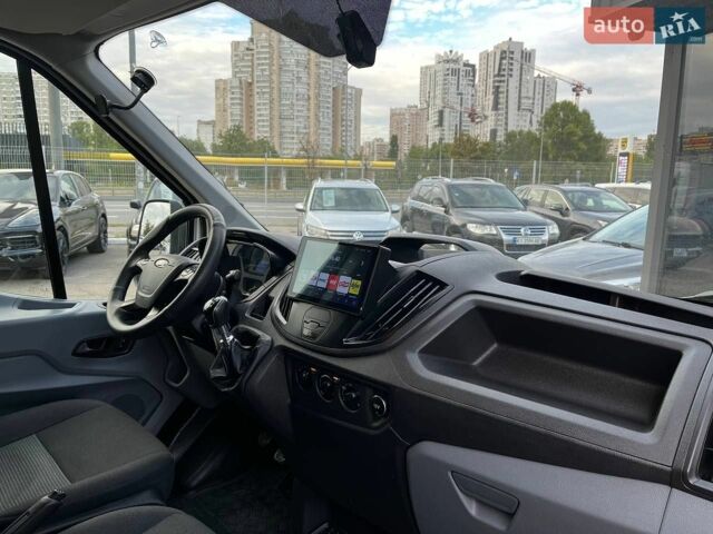 Білий Форд Транзит, об'ємом двигуна 2 л та пробігом 300 тис. км за 17990 $, фото 12 на Automoto.ua